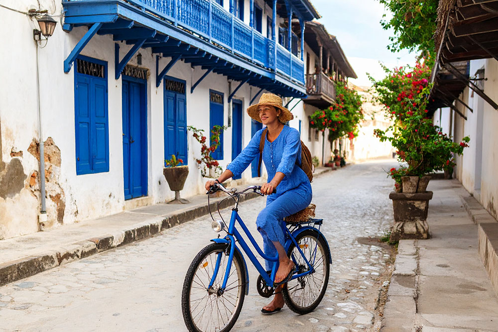 Bluebikes Zanzibar - Guided Architecture Tour in Stone Town